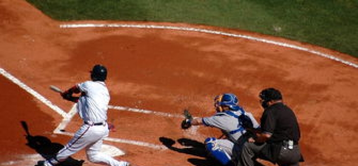 勇士队宣布球队阵容调整，签约新秀球员